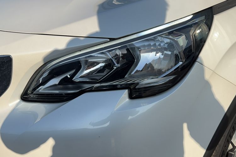 Used Peugeot 4008 2018 350THP Elite Edition Left Front Headlight