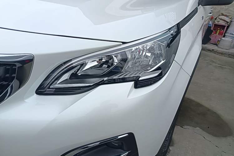 Used Peugeot 4008 2018 350THP Elite Edition Left Front Headlight