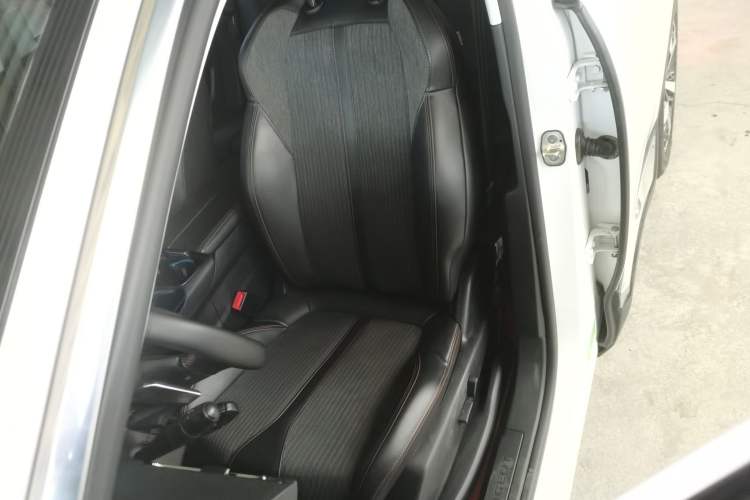 Used Peugeot 4008 2018 350THP Elite Edition Left Front Seat