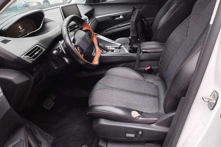 Used Peugeot 4008 2018 350THP Elite Edition Left Front Seat