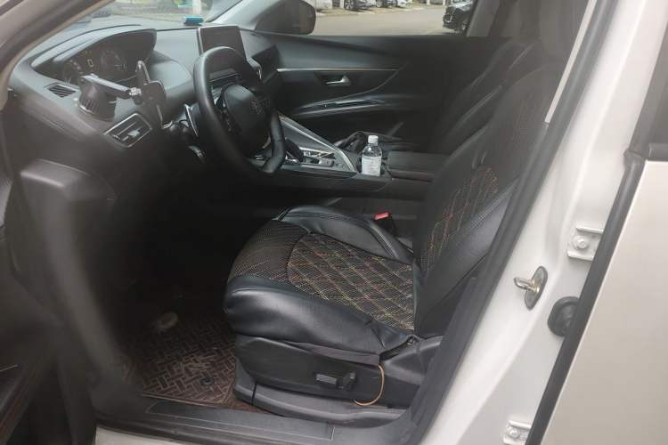 Used Peugeot 4008 2018 350THP Elite Edition Left Front Seat