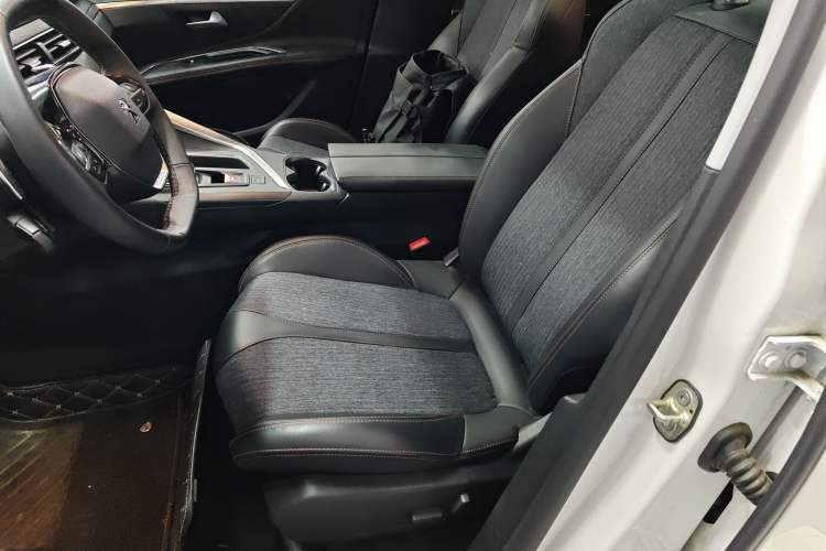 Used Peugeot 4008 2018 350THP Elite Edition Left Front Seat