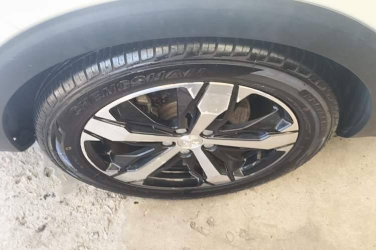 Used Peugeot 4008 2018 350THP Luxury Edition Left Front Wheel Hub
