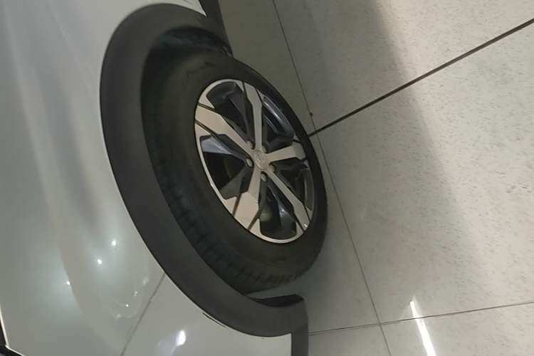 Used Peugeot 4008 2018 350THP Elite Edition Left Front Wheel Hub