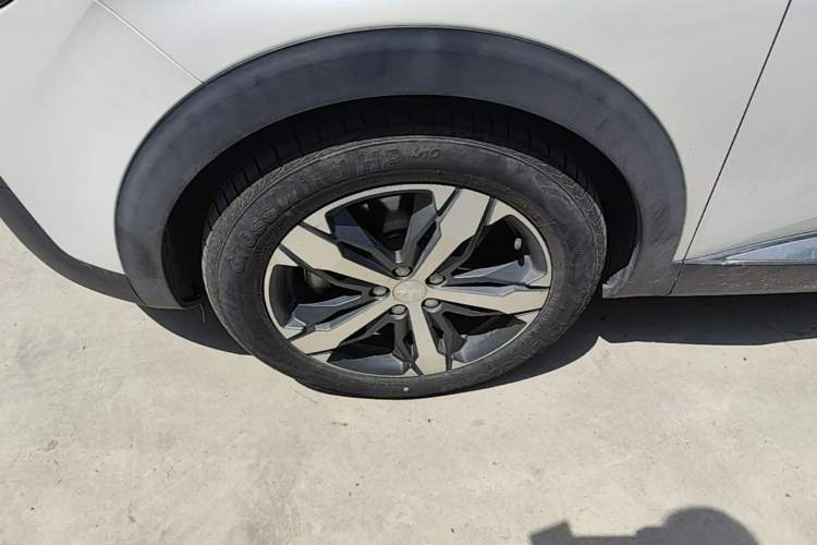 Used Peugeot 4008 2018 380THP Elite Edition Left Front Wheel Hub