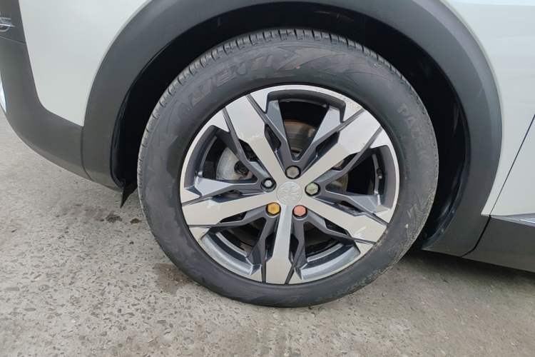Used Peugeot 4008 2018 350THP Luxury Edition Left Front Wheel Hub