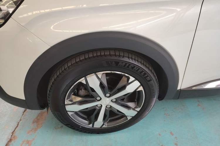 Used Peugeot 4008 2018 350THP Elite Edition Left Front Wheel Hub