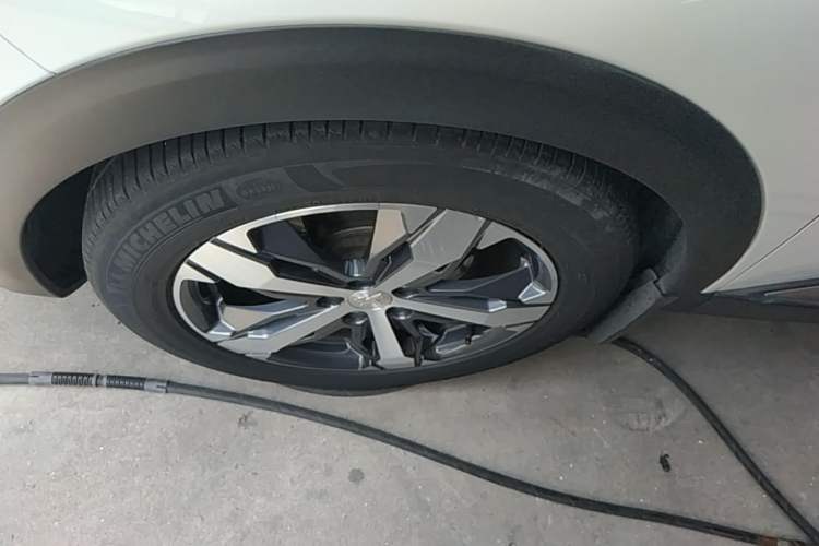 Used Peugeot 4008 2018 350THP Elite Edition Left Front Wheel Hub