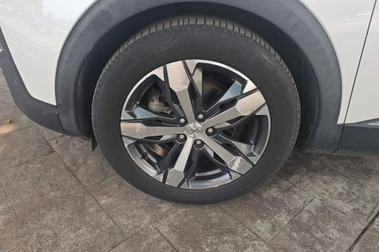 Used Peugeot 4008 2018 350THP Elite Edition Left Front Wheel Hub