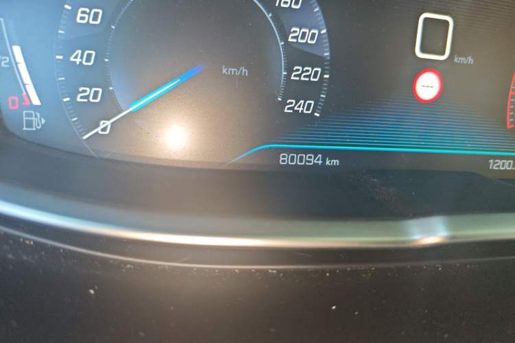 Used Peugeot 4008 2018 350THP Luxury Edition Odometer Close Up