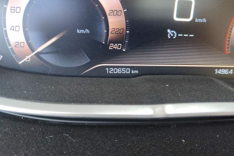 Used Peugeot 4008 2018 350THP Elite Edition Odometer Close Up