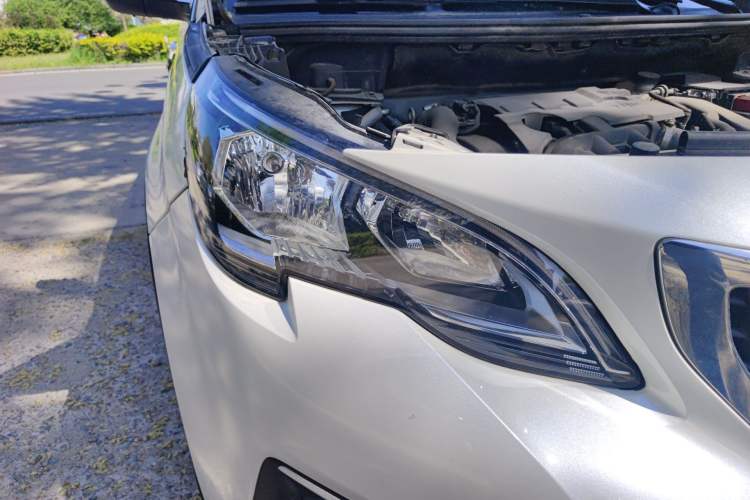 Used Peugeot 4008 2018 350THP Comfort Edition Right Front Headlight