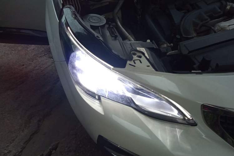 Used Peugeot 4008 2018 350THP Elite Edition Right Front Headlight