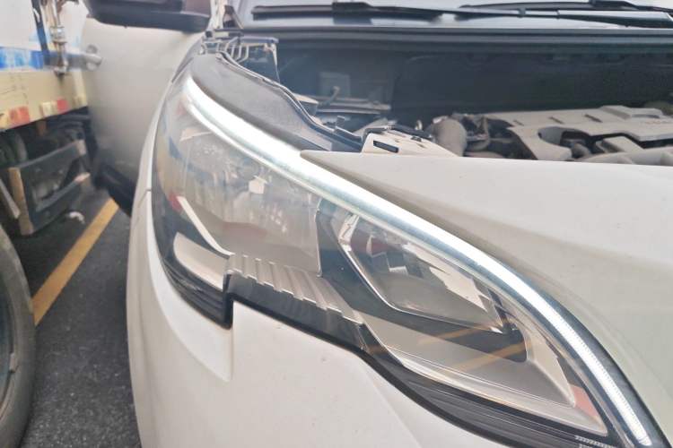 Used Peugeot 4008 2018 350THP Elite Edition Right Front Headlight