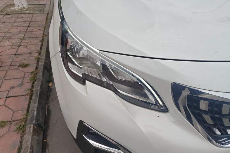 Used Peugeot 4008 2018 350THP Elite Edition Right Front Headlight