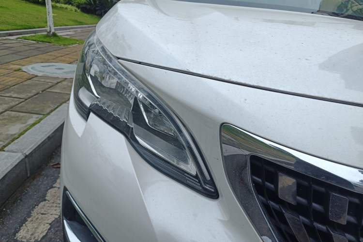 Used Peugeot 4008 2018 350THP Luxury Edition Right Front Headlight