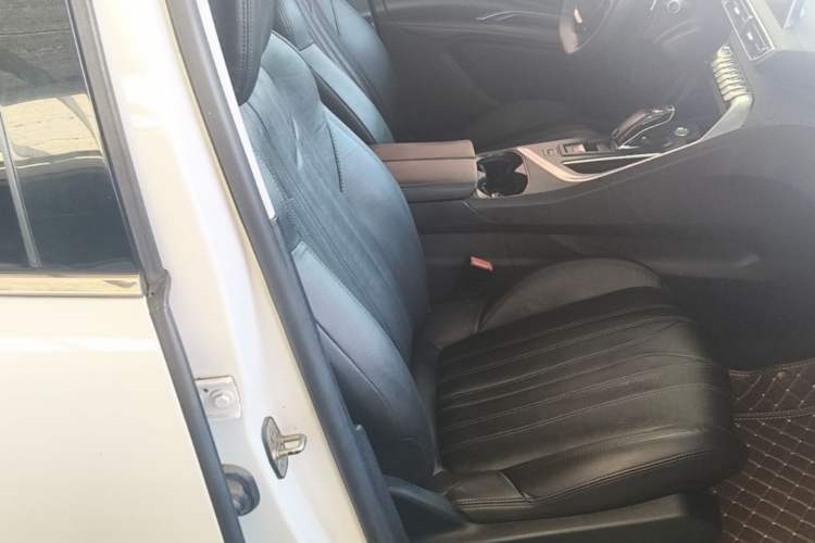 Used Peugeot 4008 2018 350THP Luxury Edition Right Front Seat