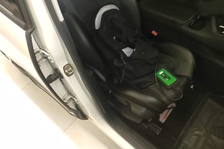 Used Peugeot 4008 2018 350THP Elite Edition Right Front Seat