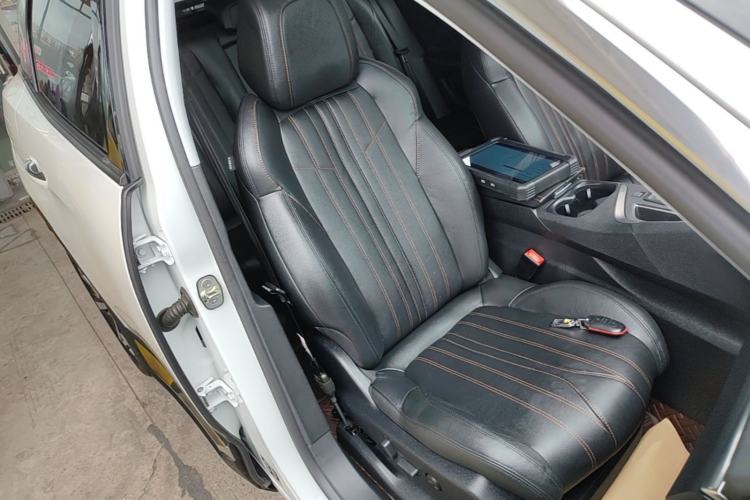 Used Peugeot 4008 2018 350THP Luxury Edition Right Front Seat