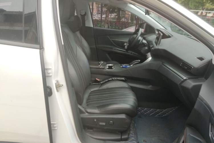 Used Peugeot 4008 2018 350THP Elite Edition Right Front Seat