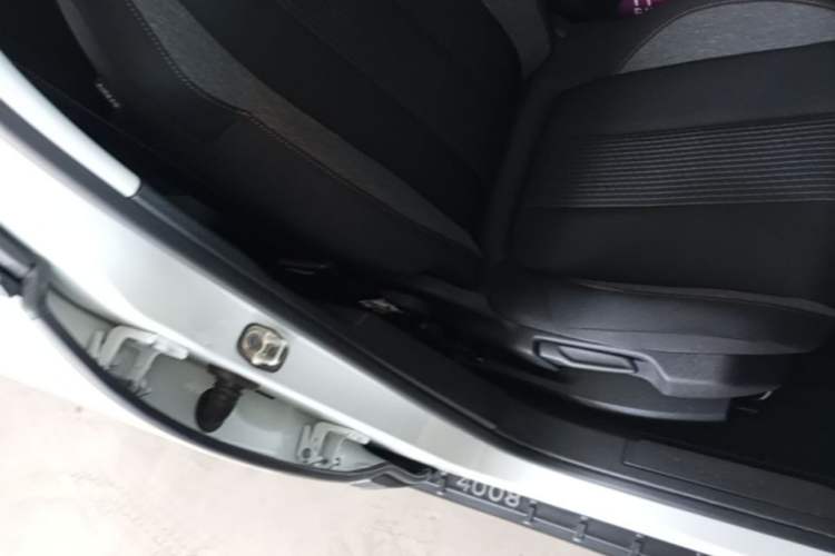 Used Peugeot 4008 2018 350THP Comfort Edition Right Front Seat