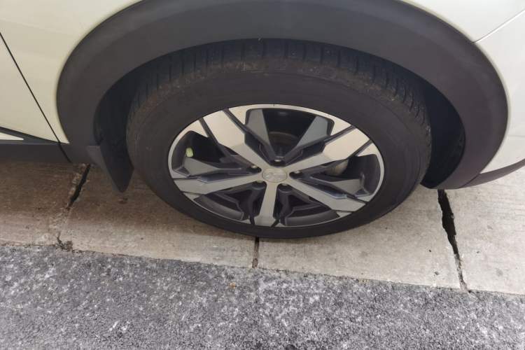 Used Peugeot 4008 2018 350THP Elite Edition Right Front Wheel Hub