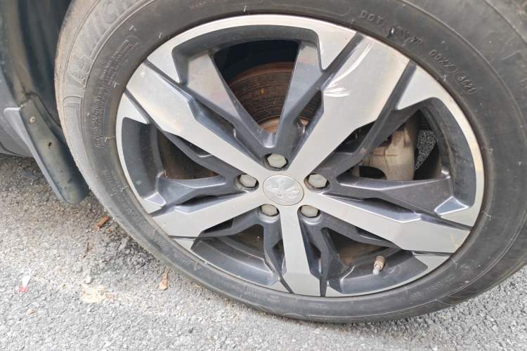 Used Peugeot 4008 2018 350THP Elite Edition Right Front Wheel Hub