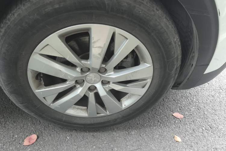 Used Peugeot 4008 2018 350THP Comfort Edition Right Front Wheel Hub