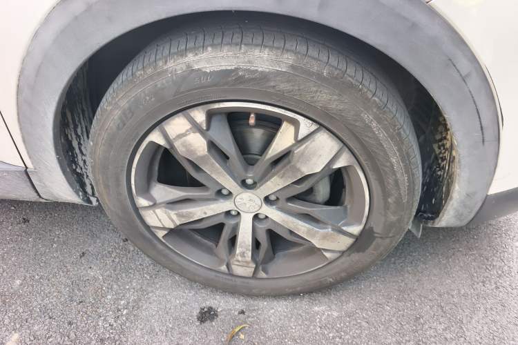 Used Peugeot 4008 2018 350THP Elite Edition Right Front Wheel Hub