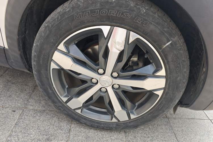 Used Peugeot 4008 2018 350THP Elite Edition Right Front Wheel Hub