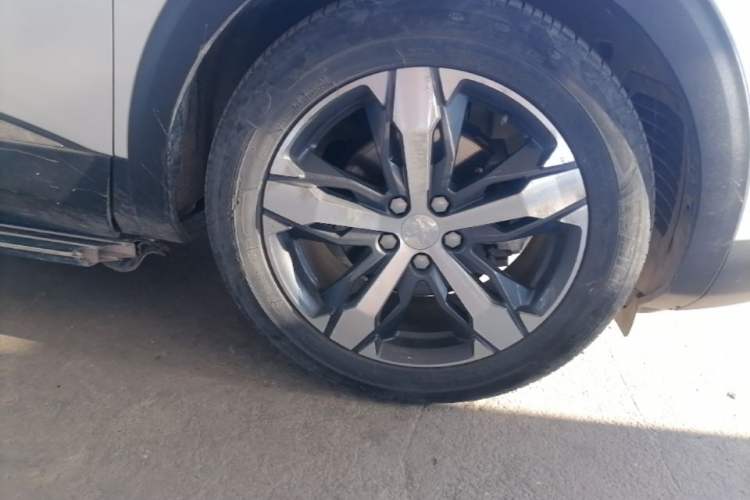 Used Peugeot 4008 2018 350THP Elite Edition Right Front Wheel Hub