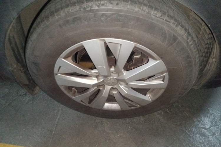 Used Peugeot 4008 2018 350THP Comfort Edition Right Front Wheel Hub
