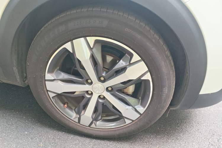 Used Peugeot 4008 2018 350THP Elite Edition Right Front Wheel Hub