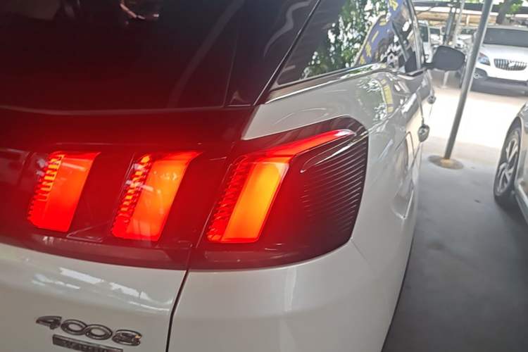 Used Peugeot 4008 2018 350THP Elite Edition Right Rear Taillight