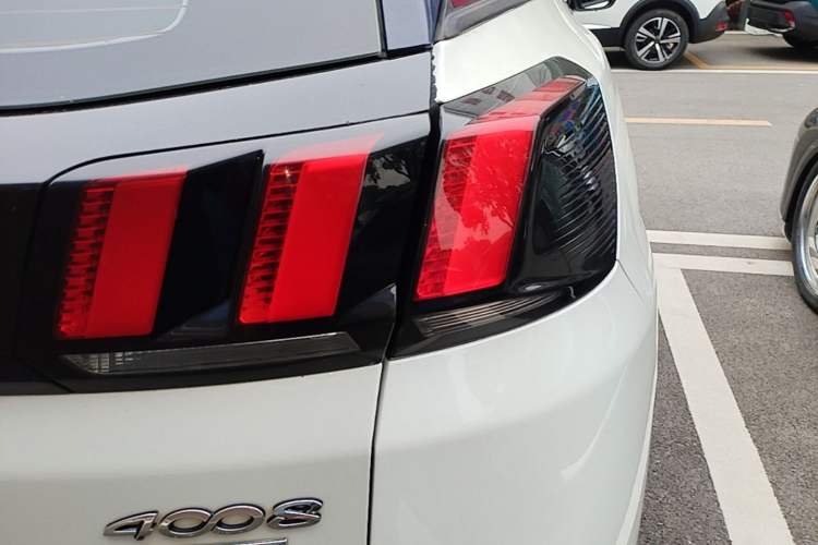 Used Peugeot 4008 2018 350THP Elite Edition Right Rear Taillight