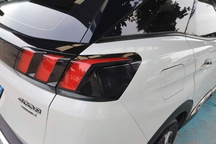 Used Peugeot 4008 2018 350THP Elite Edition Right Rear Taillight
