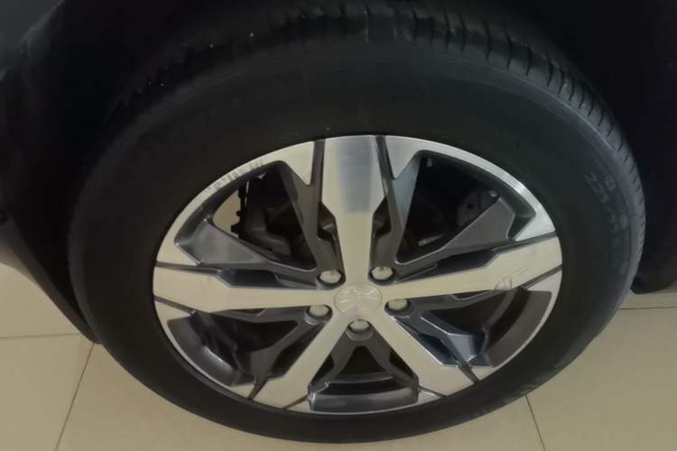 Used Peugeot 4008 2018 350THP Elite Edition Right Rear Wheel Hub