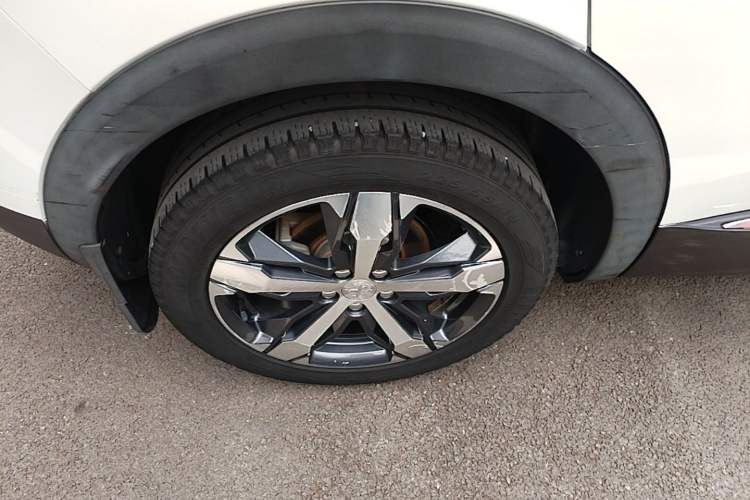 Used Peugeot 4008 2018 350THP Elite Edition Right Rear Wheel Hub