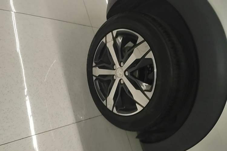 Used Peugeot 4008 2018 350THP Elite Edition Right Rear Wheel Hub
