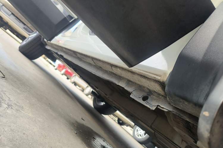 Used Peugeot 4008 2018 350THP Elite Edition Right Side Sill