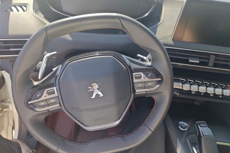 Used Peugeot 4008 2018 350THP Elite Edition Steering Wheel