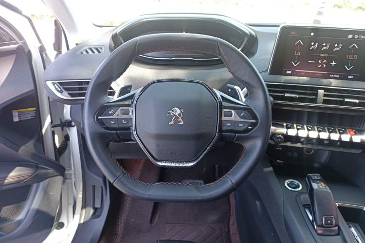 Used Peugeot 4008 2018 350THP Elite Edition Steering Wheel