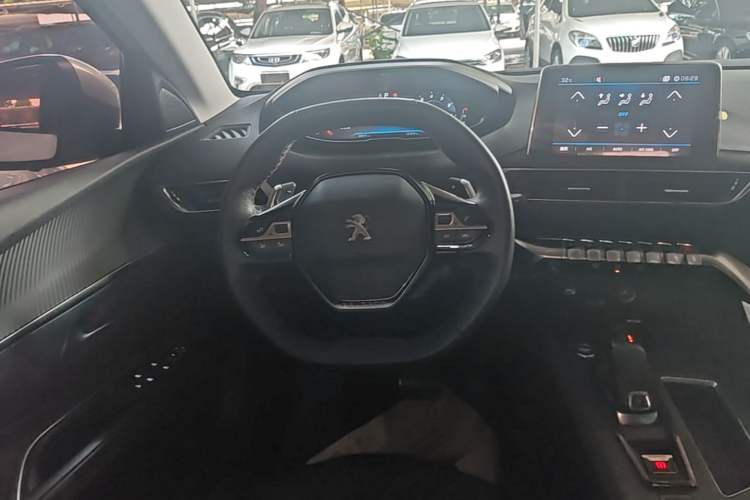Used Peugeot 4008 2018 350THP Elite Edition Steering Wheel