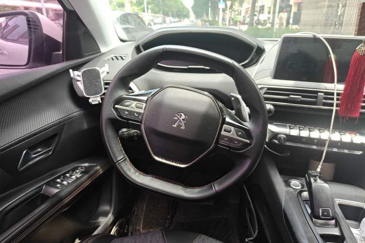 Used Peugeot 4008 2018 350THP Elite Edition Steering Wheel