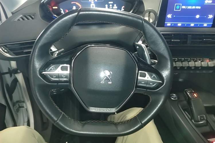 Used Peugeot 4008 2018 350THP Elite Edition Steering Wheel