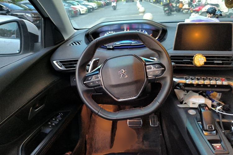 Used Peugeot 4008 2018 350THP Elite Edition Steering Wheel