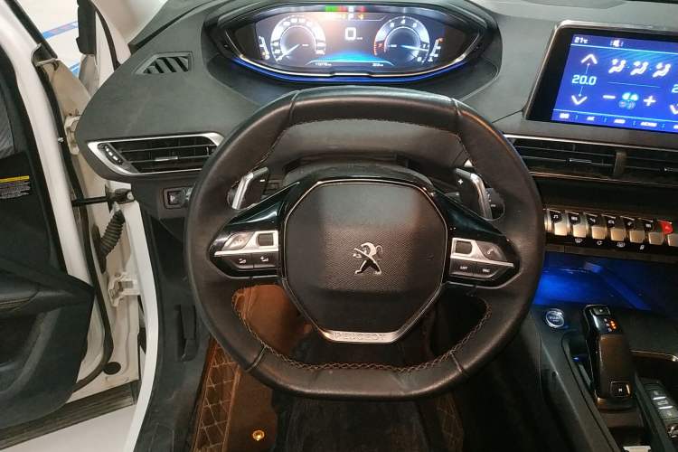 Used Peugeot 4008 2018 350THP Elite Edition Steering Wheel