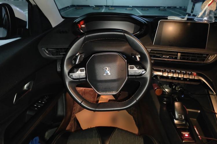 Used Peugeot 4008 2018 350THP Elite Edition Steering Wheel