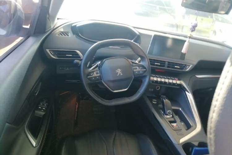 Used Peugeot 4008 2018 350THP Elite Edition Steering Wheel