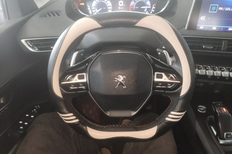 Used Peugeot 4008 2018 350THP Elite Edition Steering Wheel